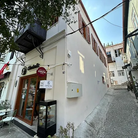 Macrahouse Apartament *